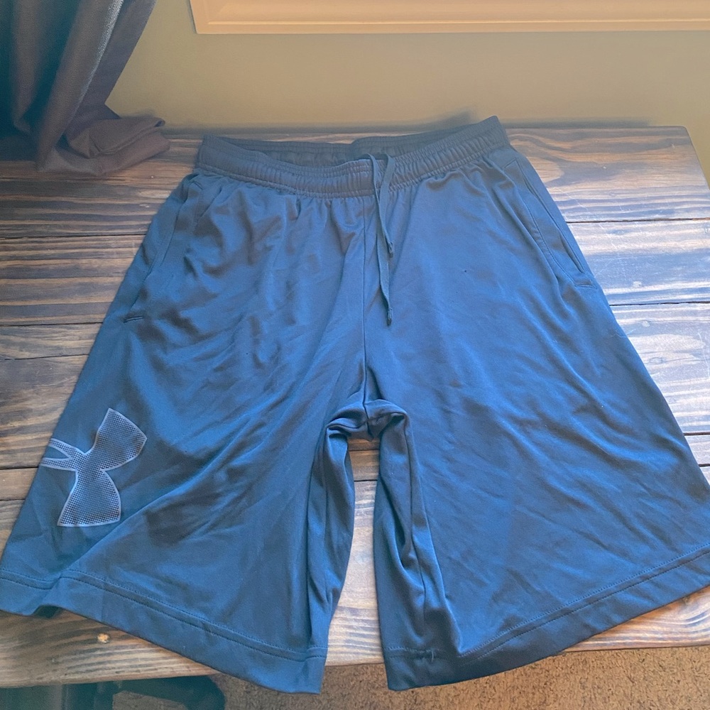 Under Armour Black Adult Medium Shorts